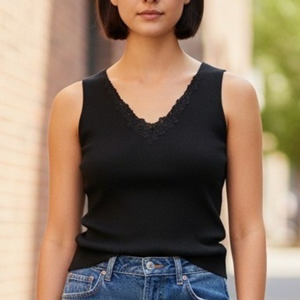 Chico's Vintage Lace Trim Ribbed Knit Tank Top Size 2 Black Vintage V-Neck Shell